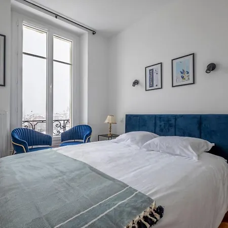 With Balcony In Chamomix *