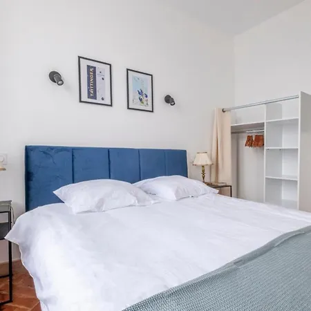 With Balcony In Chamomix Апартаменты *