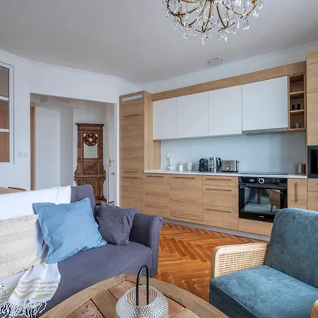 With Balcony In Chamomix Chamonix Mont Blanc