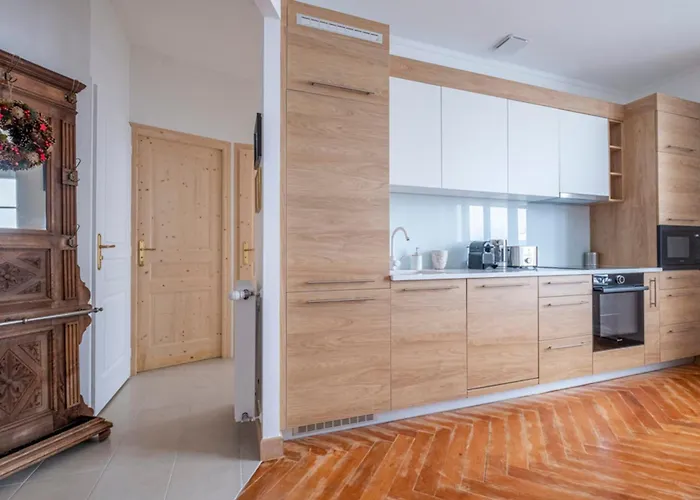 With Balcony In Chamomix *